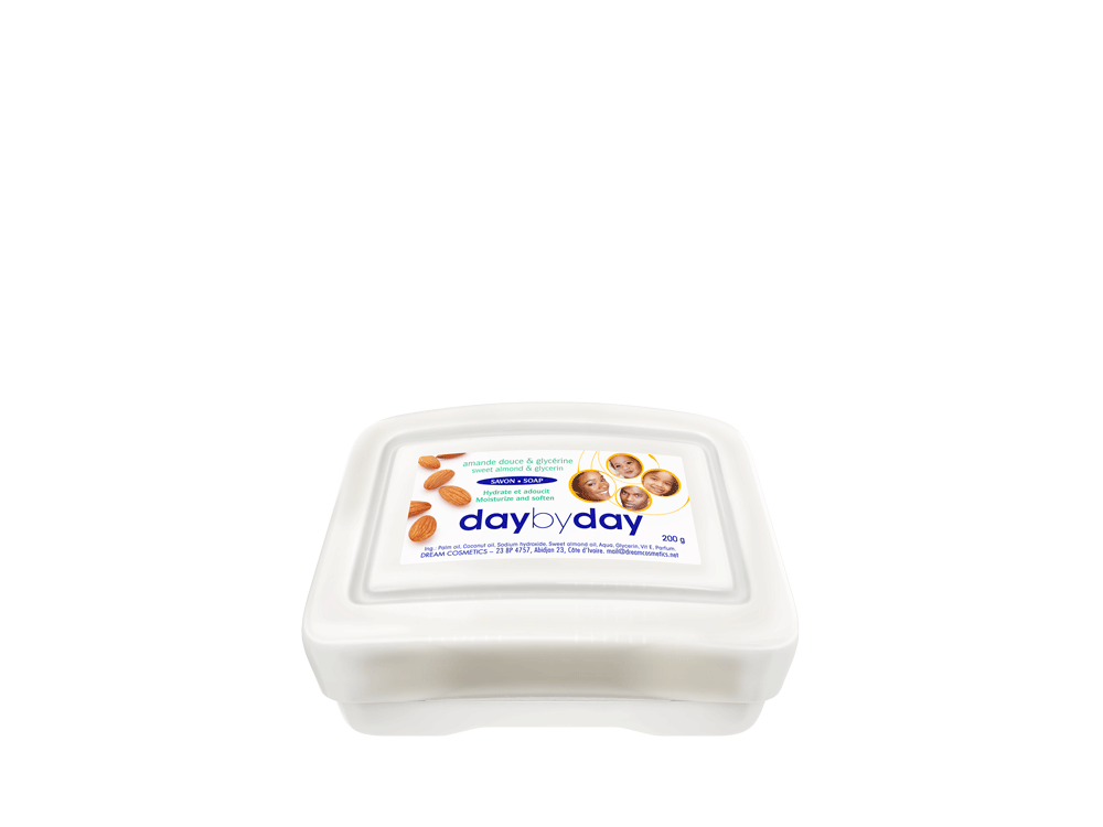 Day by Day Savon Amande